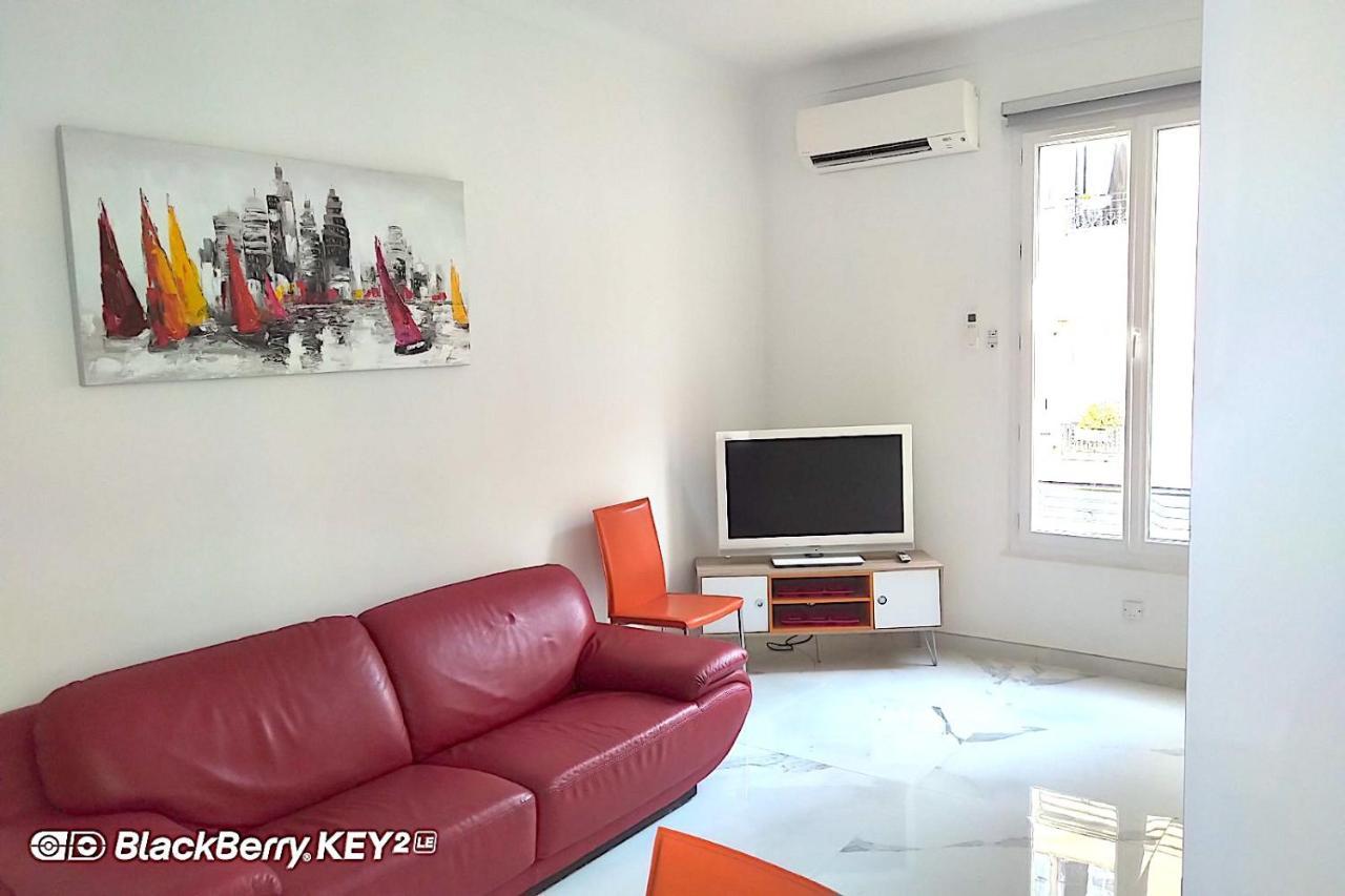 Suite Stalingrad Nizza Exterior foto
