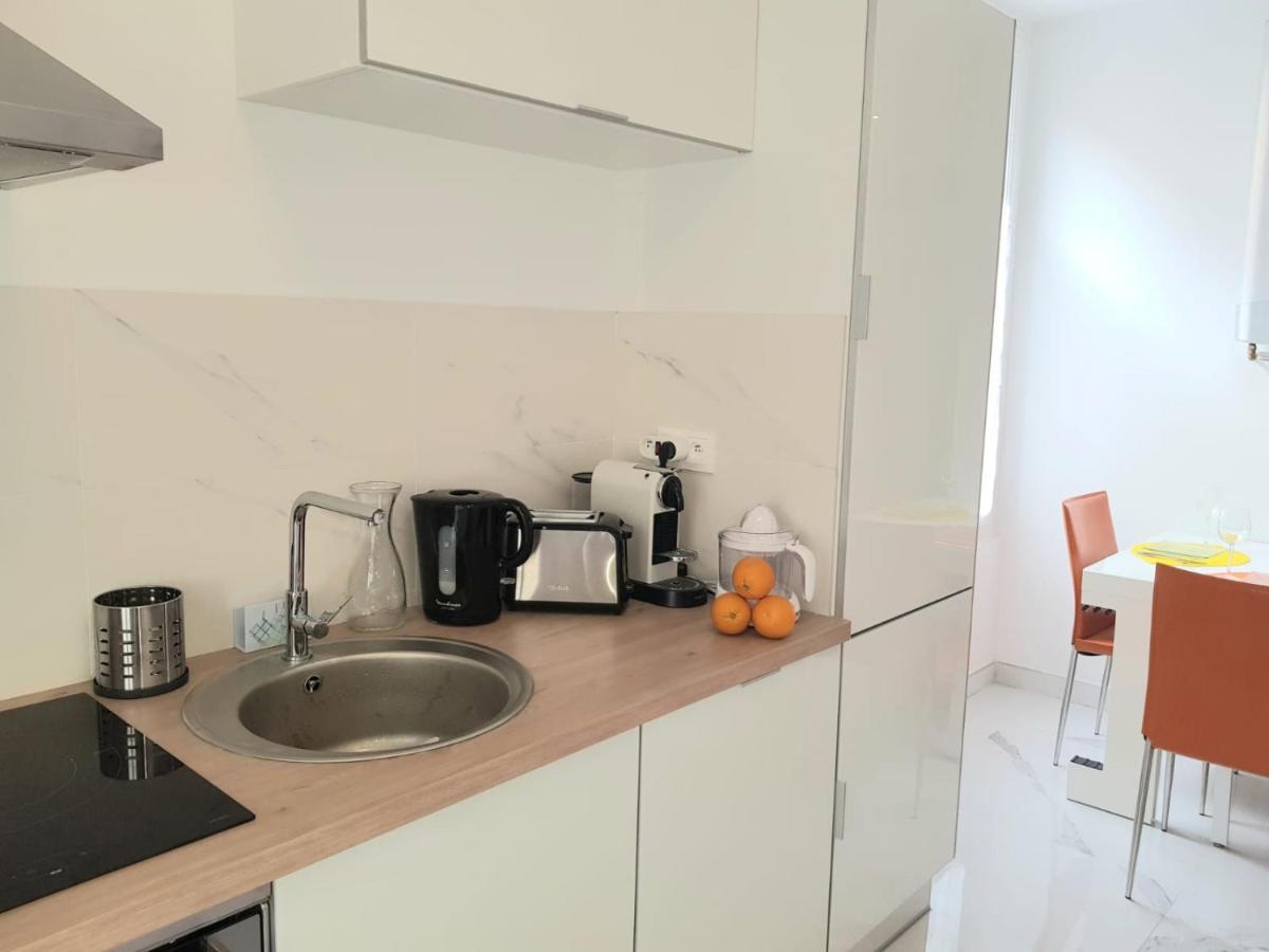 Suite Stalingrad Nizza Exterior foto
